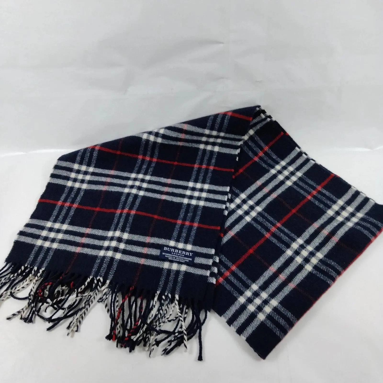 Pre-owned Burberrys London Scarf Black 12487357597/104162