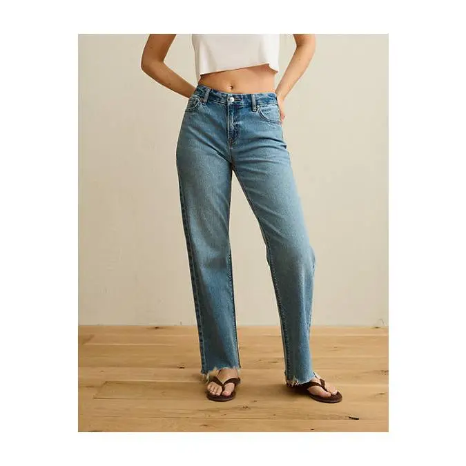 AE Curvy High-Waisted Stovepipe Jean