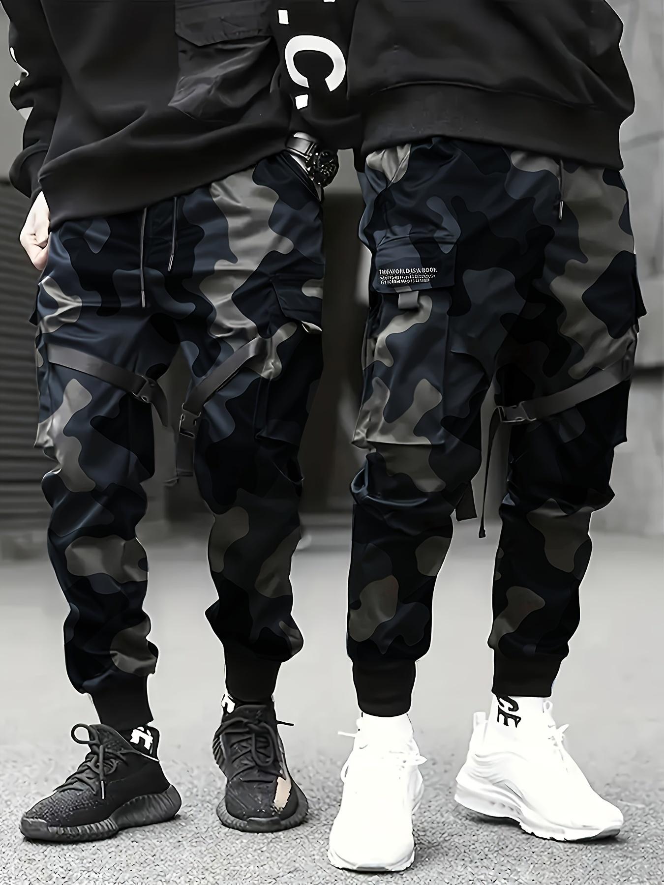 Men’s American high-street camouflage jogger pants featuring ribbon detailing; functional tactical cargo sweatpants with a loose, slimming fit—trendy men’s casual pants, carefully selected for everyday wear.