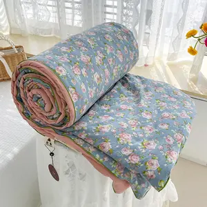 1pc Floral Air Conditioner Quilt, Super Soft Summer Cooling Blanket, Lightweight Breathable and Comfortable Bedding for All Seasons, Perfect for Bedroom and Living Room