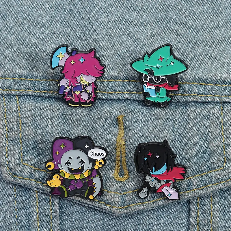 【 New autumn 2025 brooch 】 4PCS cartoon character series brooch, exquisite badge, fashionable item, suitable for backpacks and clothing, exquisite enamel, perfect for giving to family and friends outdoorfun summerwins