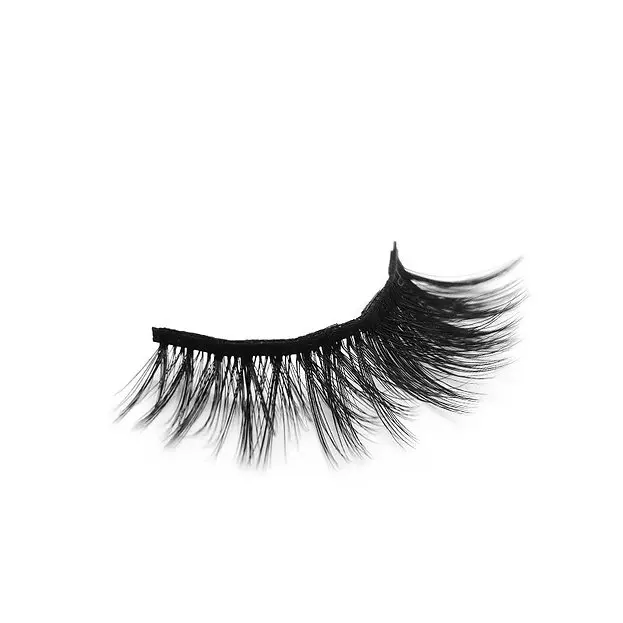 "Cute" Vegan & Cruelty Free Magnetic Lashes Whipped Lash NY Half Lash