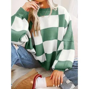 Women’s checkered off-shoulder crewneck sweater, autumn/winter casual color-block long-sleeve knit top