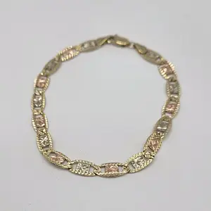 Esclava 3 Oro 14k Bracelet with Intricate Design and Elegant Gold Finish