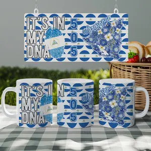 Nicaragua 505 Taza de 11 oz con diseño de Huella de Nicaragua con frase "Este es Mi ADN" y Mapa relleno de Flores Sacuanjoche.