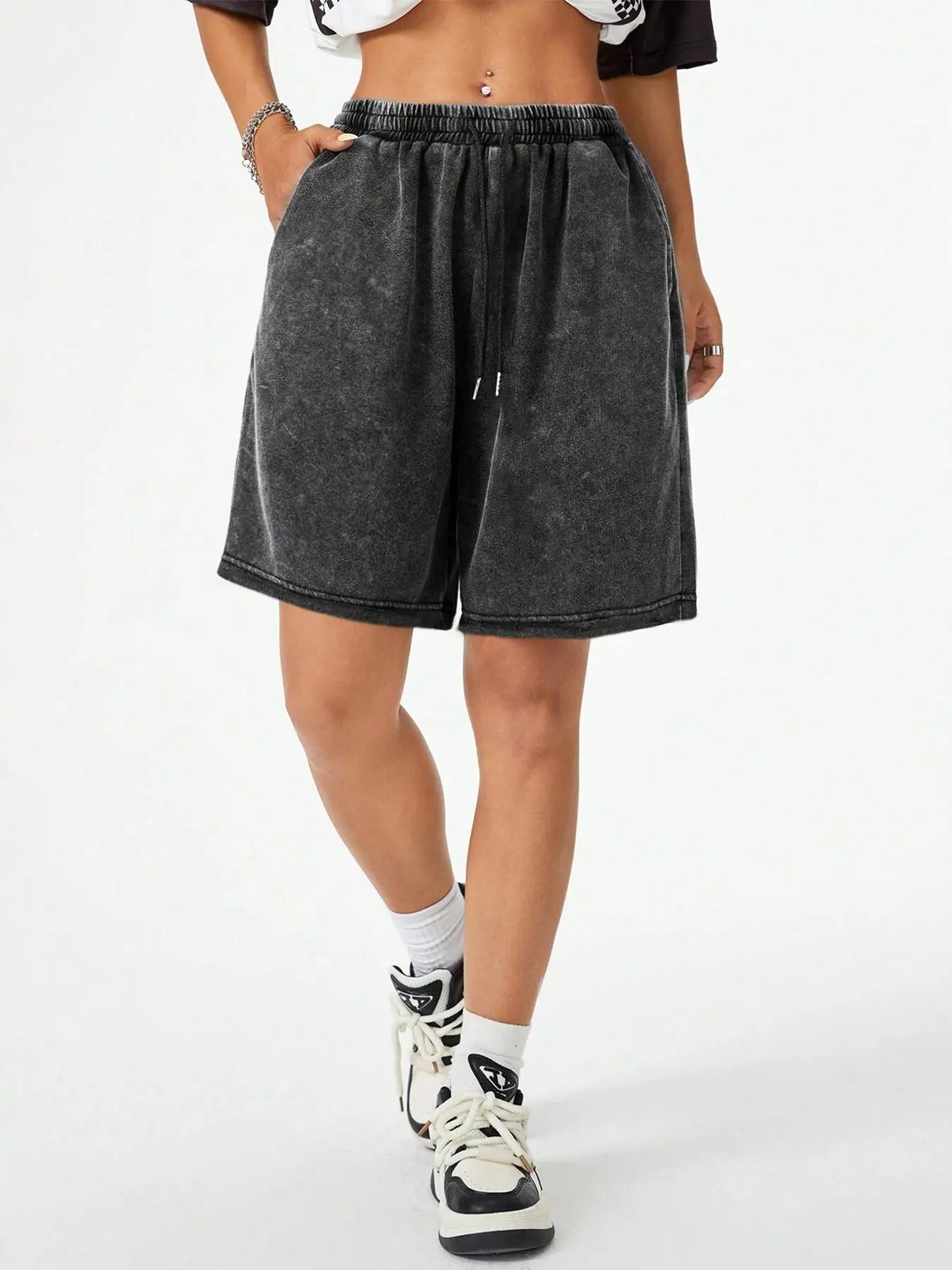 Women's Solid Color Velvet Shorts, Casual Comfy Shorts for Daily Wear, Ladies Bottoms for All Seasons
