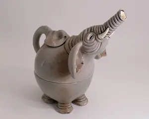 ELEPHANT TEAPOT FOR ONE