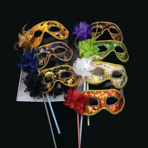 Luxury Gold Floral Masquerade Mask with Holding Stick Women Princess Sequins Luxury Half Face Mask Halloween Festival Party Mask