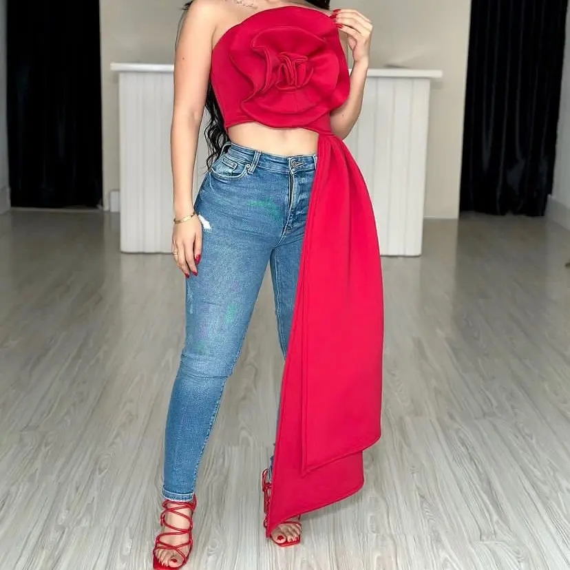 Rose Cropped Tube Top With Side Drape - Blusa Corta Con Diseño De Rosa & Drapeado lateral