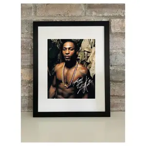 [SALE UP TO 40%] [Unframed] D’Angelo R&B Legend Photo with Reprint Autograph – Neo Soul Music Poster Print