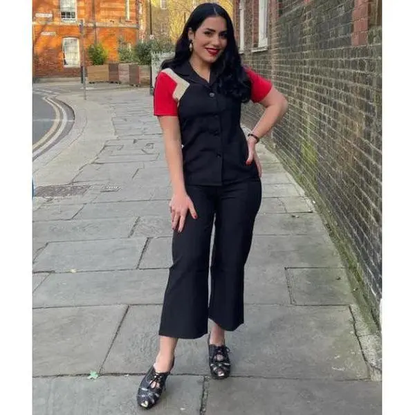 Women's Solid Black Culottes Bottoms - 1940s Vintage High-Waist Wide-Leg Capri Pants with Pockets, Side Buttons, Casual Style, Xxs, 2X, 4 Button Side Closure, Polyester Mix, Multi-Size, Utility Pocket, 1940S Reproduction, Spandex Blend, Wide-Leg Pants