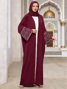 Middle Eastern Muslim Long Robe Embroidered Batwing Sleeves Abaya, Loose Abayas, Elegant Loose-Fitting Outerwear Dress, Saudi Arabian Clothing
