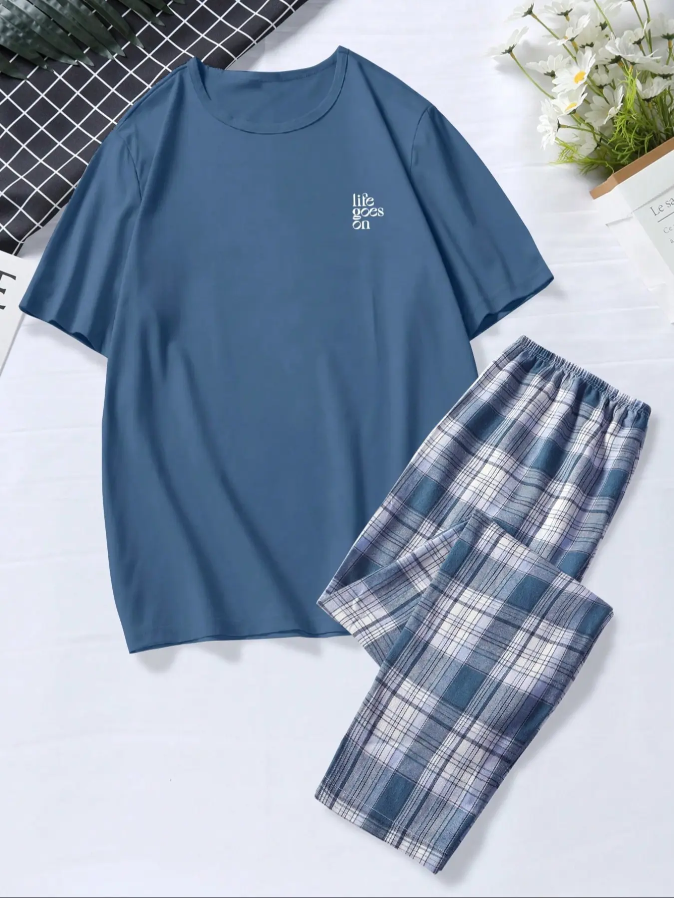 Men's Summer Short Pajama Set Pjs Loungewear, Soft Comfortable Casual Crew Neck T-Shirt and Checkered Plaid Long Pants, Ideal Sleepwear for Warm Nights, Checked
