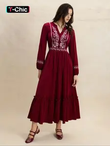 Women's Velvet Embroidered Bohemian Ethnic Long Sleeve Dress, Waist-Centric Evening & Daily Wear, Autumn Winter Fashion