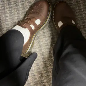 DR. MARTENS 8065 Mary Jane Womens Shoes