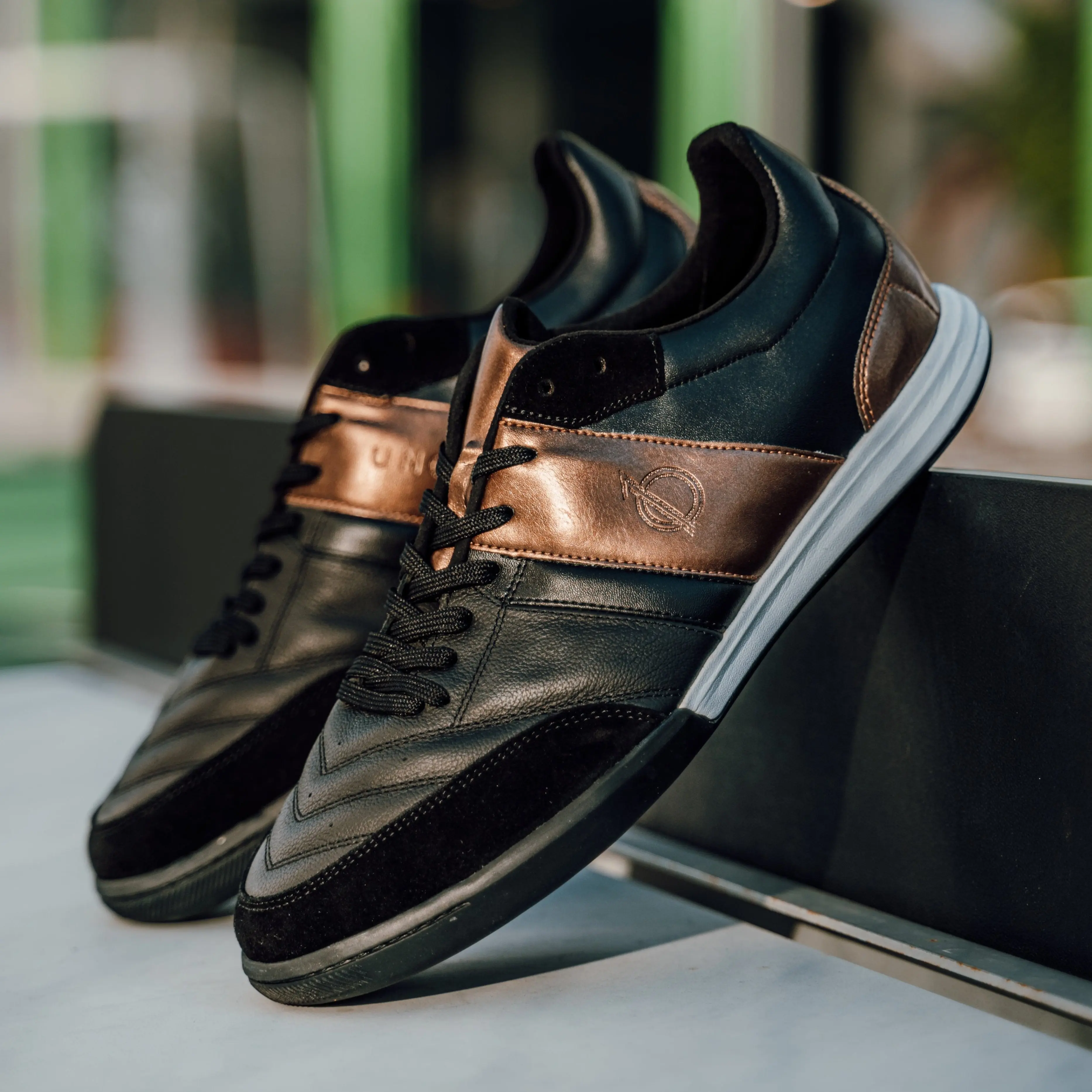 Black Dentro Futsal Shoes