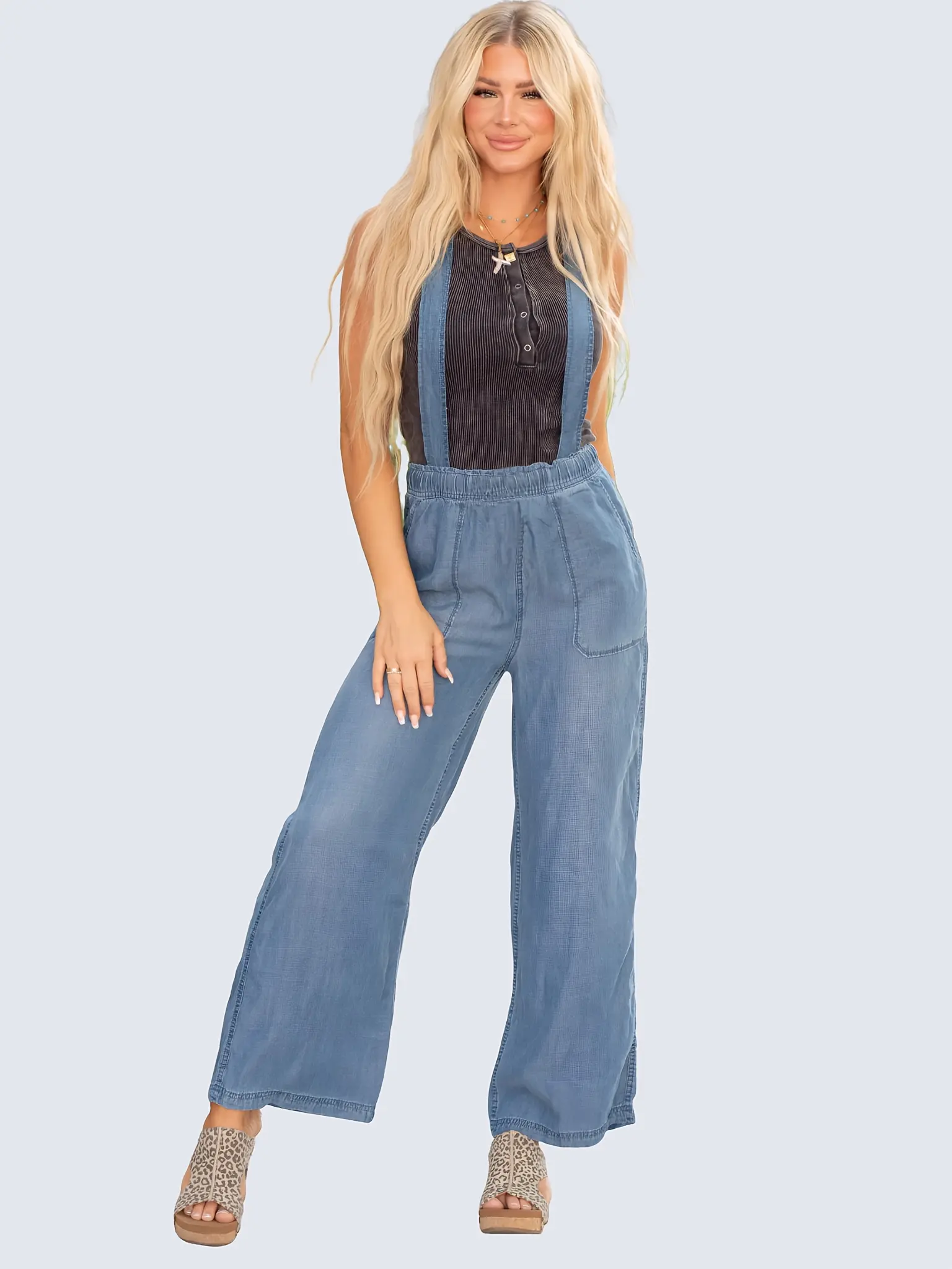Women's 100% Tencel Wide-Leg Jeans for Petite Frames - Fashion Denim Bottoms for Light Coat Seasonal Layering
