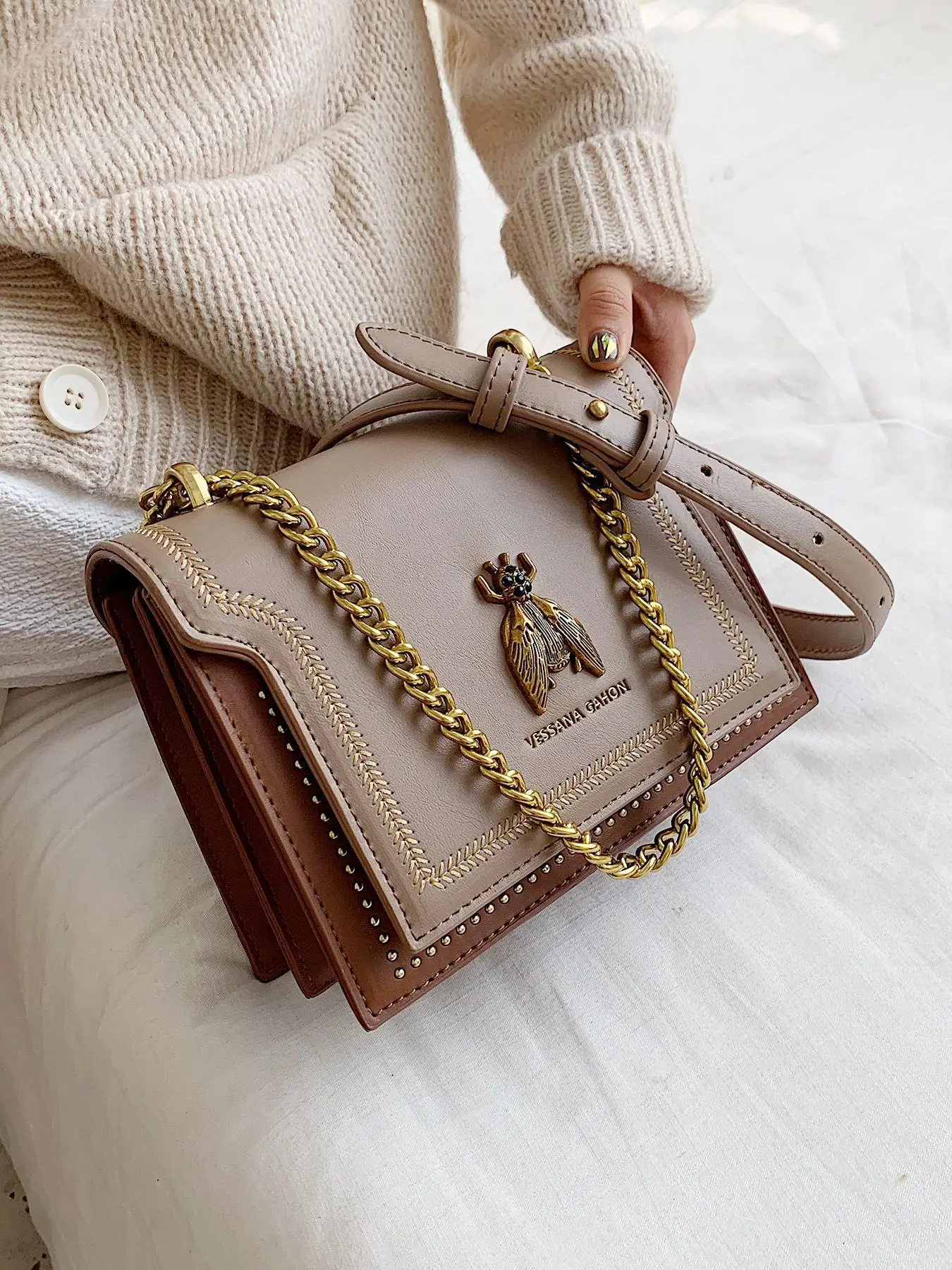 Lightweight, trendy women's crossbody bag, women's bag, Casual crossbody bags, versatile solid color women's bag, suitable for daily occasions such as commuting, shopping, Everyday crossbody bag