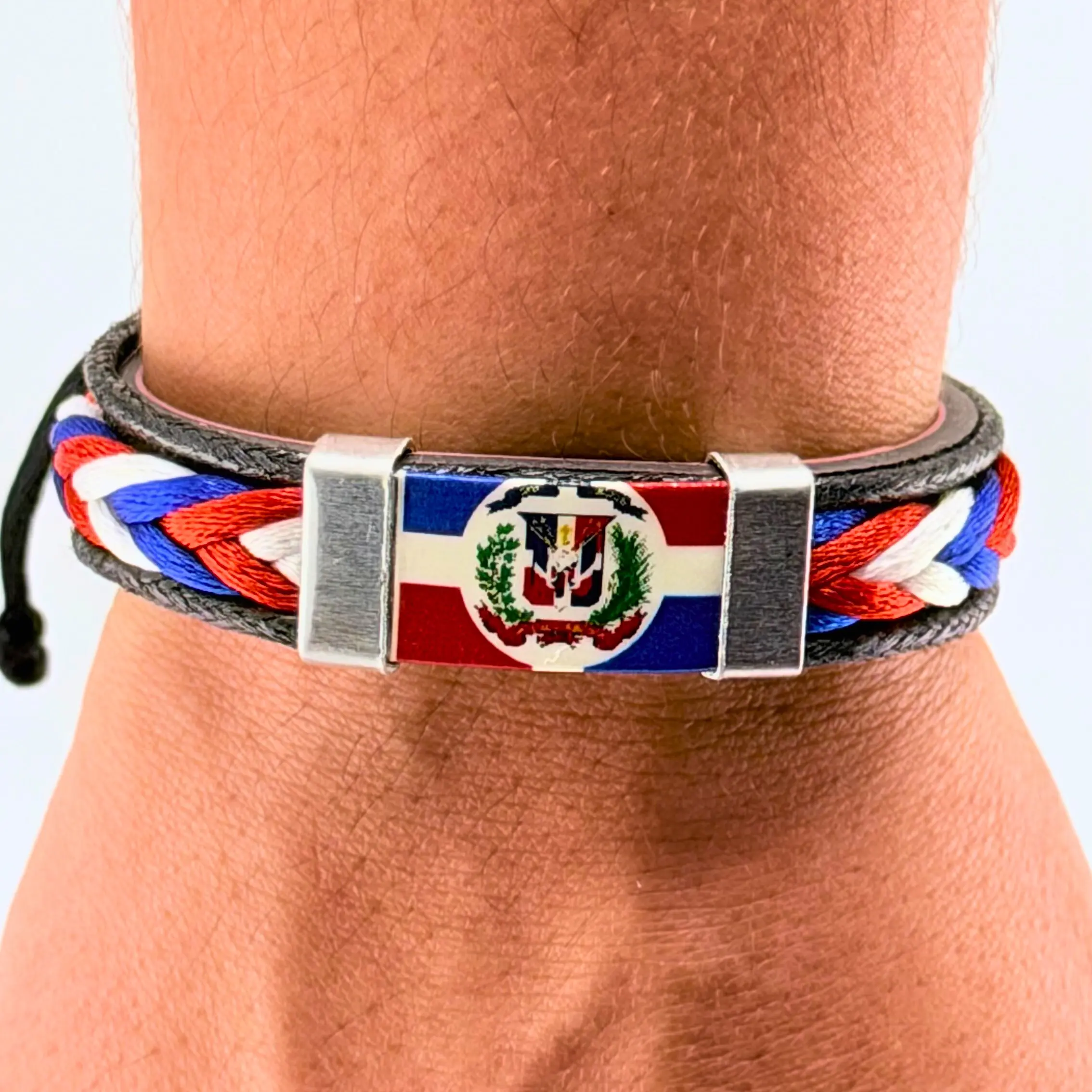 Dominican Pride Bracelet – Adjustable Unisex Design