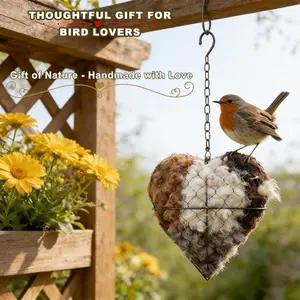 Handmade Fiber Heart Bird Nesting Material, Alpaca Fiber Bird Nest House, Fillable Hummingbird Nest Stand, Winter Bird Goodie