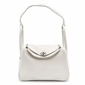 Pre-owned HERMÈS LEATHER Shoulder Bags CALUXB HERMES TAURILLON CLEMENCE LINDY 26