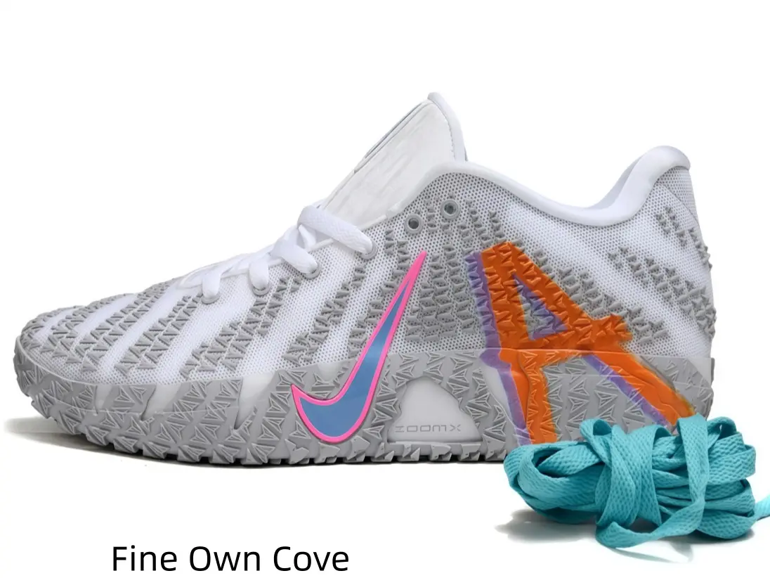 Fashion vintage casual athletic sneakers, clean white base with colorful contrast details, shock-absorbing sole for sports, commuting and minimalist street fashion matching.
