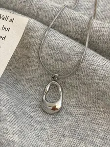 French Simple Daily Commute Versatile Irregular Hollow Water Drop Pendant Stainless Steel Necklace, Unisex Fashion Design Jewelry, Minimalist Necklaces, Minimalist Chain Necklace, Jewelry Gifts