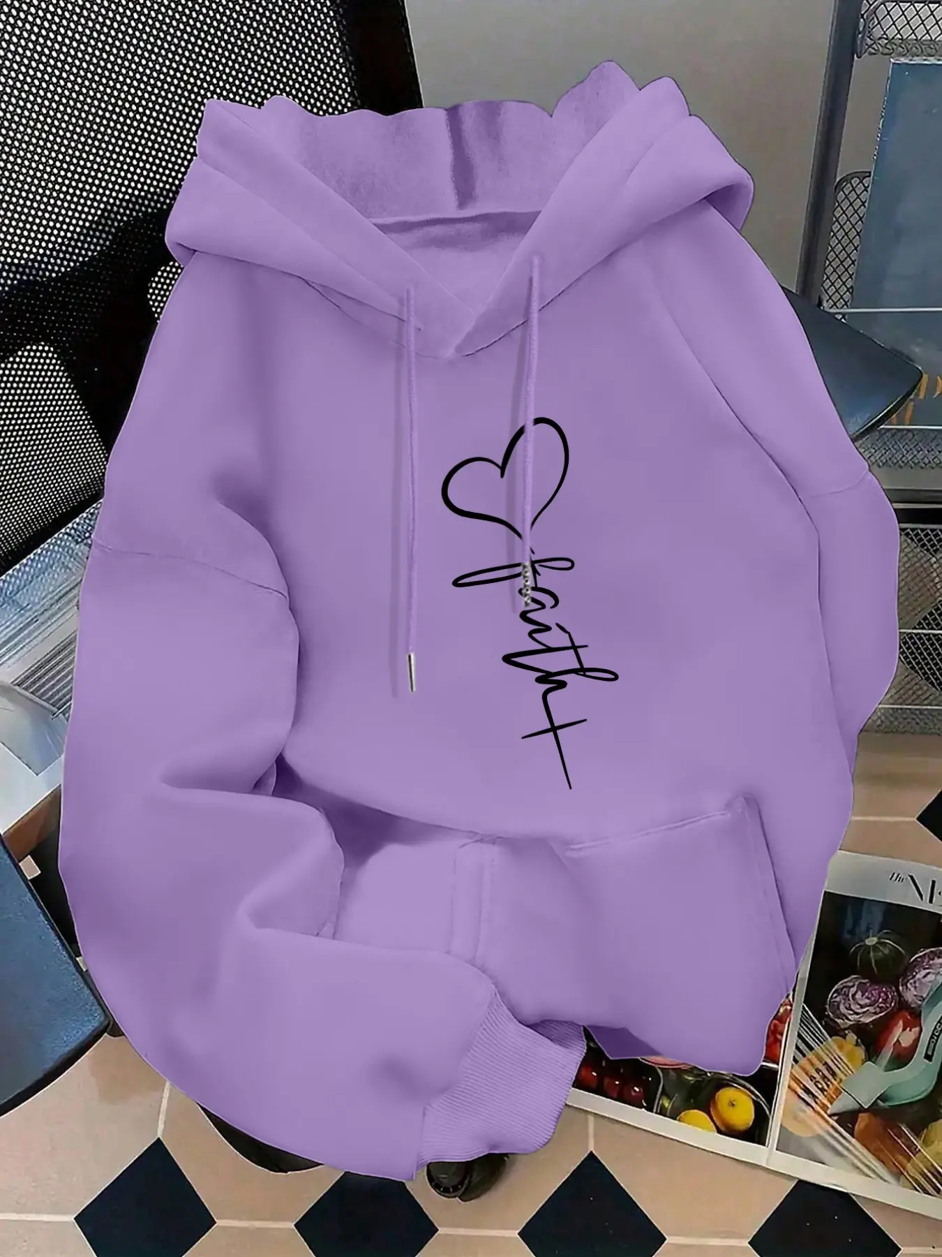 Women's Fashion Hooded Sweatshirt, Pullover, Fitted, Baith Letter & Heart Print, Kangaroo Pocket, Casual Long Sleeve, Fall & Winter, Daily Wear, Tops, Heart Print Hoodie