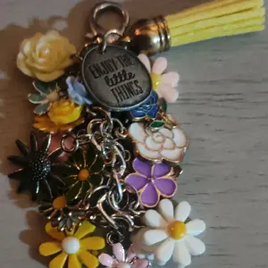 Chunky Flower Keychain