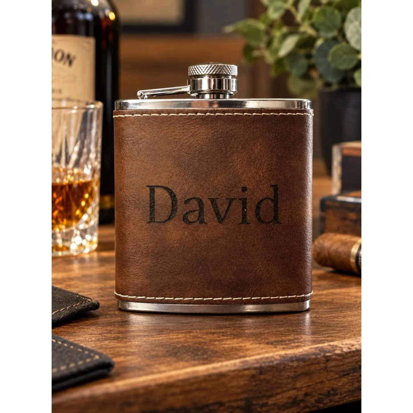 Personalized Leather Flask - Customizable Name Engraving for Unique Gift