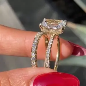 Set of 2 women's fashion rings, gold-plated alloy rings with elegant Cubic Zirconia stones, suitable for Valentine's Day, holidays