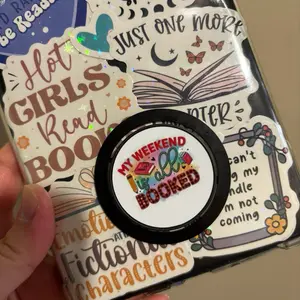 My Weekend is all Booked Kindle Pop Socket, Kindle Accessory, Kindle Stand, Kindle Grip, Phone Grip, Popsocket, Kindle, book Accessories