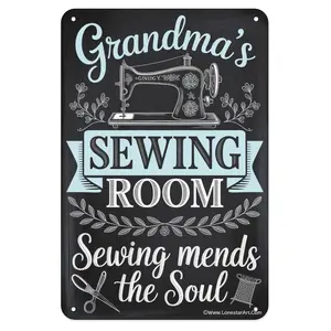 Grandma's Sewing Room Sewing Mends The Soul Tin Sign, Vintage Sewing Room Decor Metal Sign Print Aesthetic Room Decoration for Home Bedroom Kitchen Bar Coffee Bathroom Indoor Outdoor Wall Decor, 8 X 1
