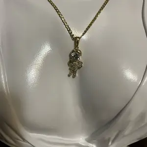 14 K Xuping Girl Necklace High Quality Stainless Steel Durable Design Ideal for Daily Wear with Sparkling Pendant