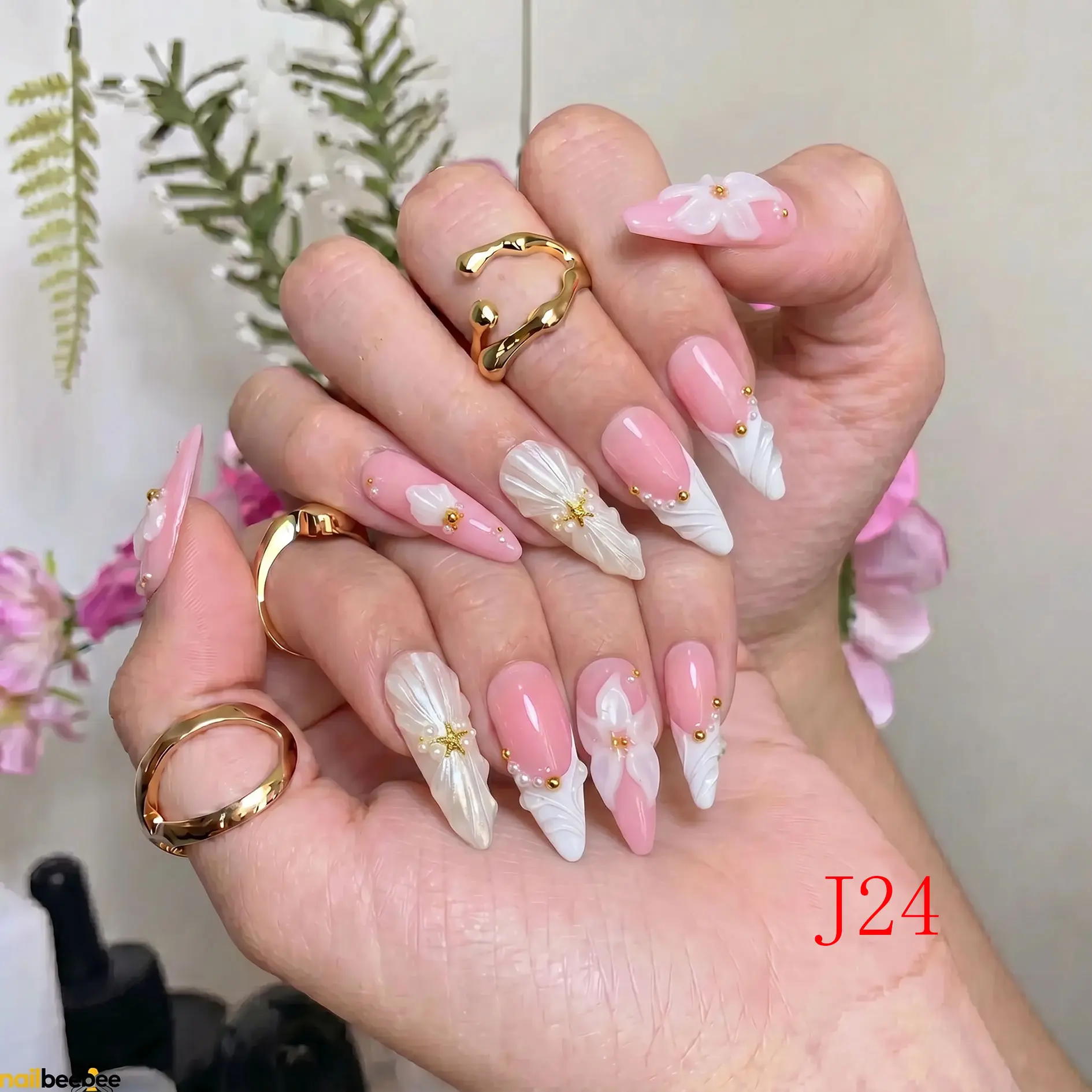 Nailbeebee J24 1.3 inch Handmade Press-On Nails | Reusable,Salon-Quality,Long-Lasting,Glossy Design |  For Daily Office & Workplace,Date Nights & Romantic Outings,Shopping & City Leisure Trips,Holiday & Short Travels