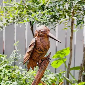 Kingfisher-Shaped Iron Garden Stake, Retro Creative Design, Standing on Wheat Ears, Perfect for Lawn Yard Settings, Halloween Gift, Garden Sculptures Statues
