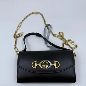 Pre-owned GUCCI Leather Messenger Bag