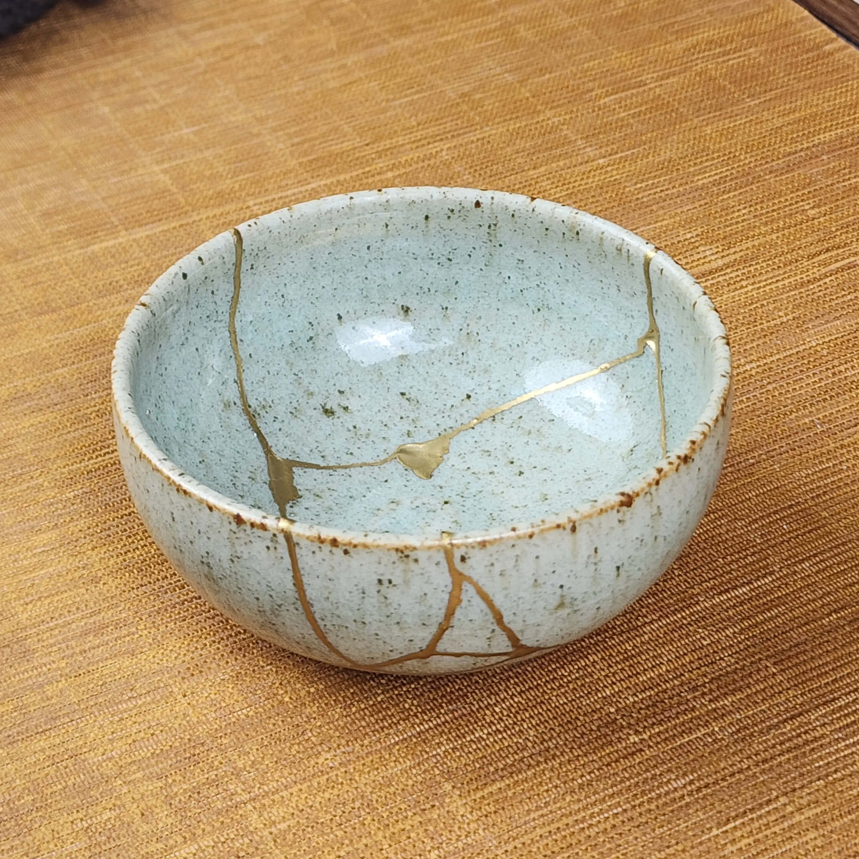 Limited Edition Jade Green Kintsugi Ceramic Bowl – Handmade Wabi-Sabi Pottery Art, Japanese Inspired Decorative Stoneware Display Piece (3.9 × 1.8 in)