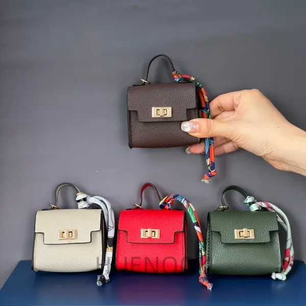 Brown+Beige+Red+Green