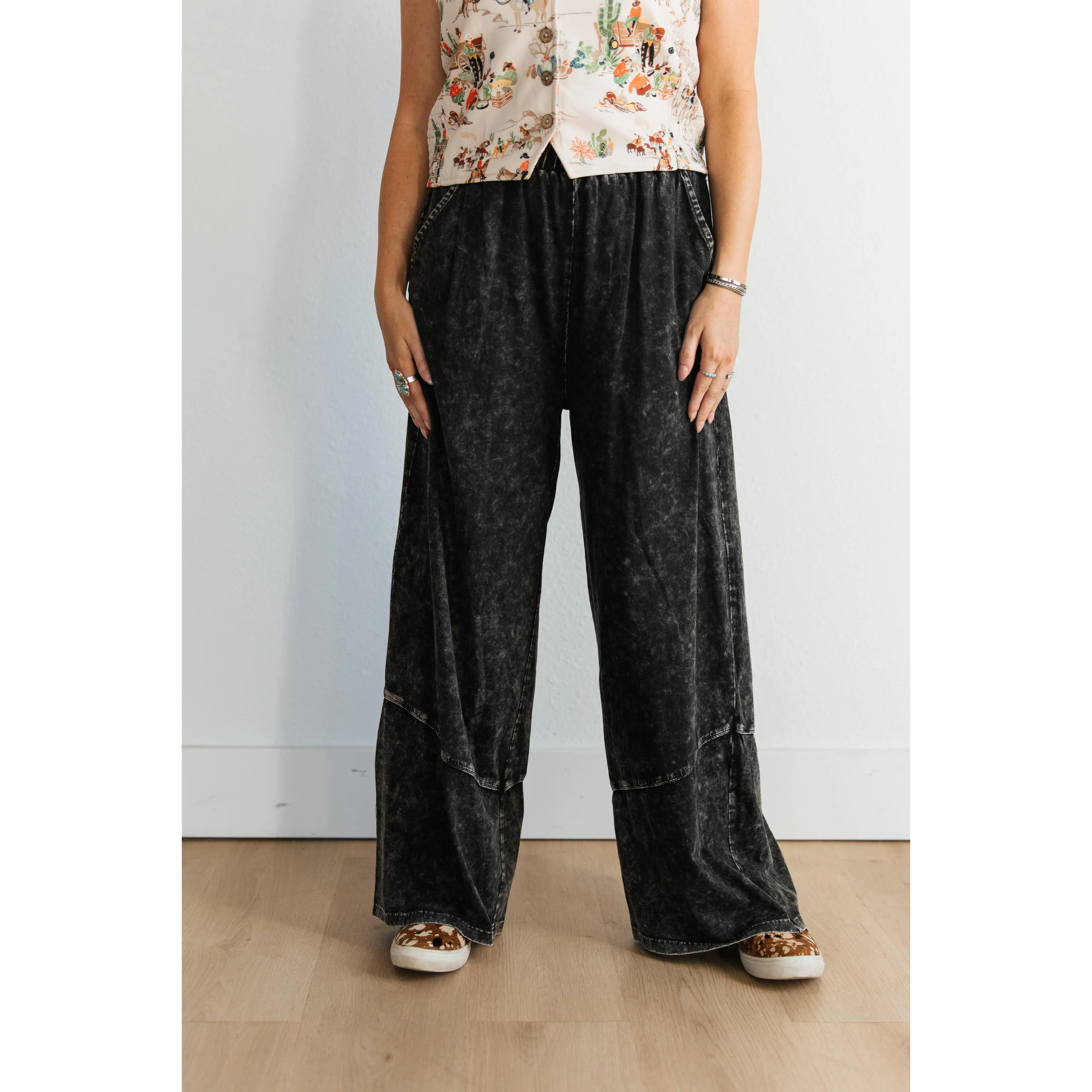 BLACK VINTAGE WASH PANTS
