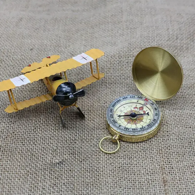 Waterproof portable compass lighter, durable copper alloy design, ideal choice for camping and hiking, no battery outdoor tools, camping equipment, camping tools, camping supplies, life-saving equipmentRAIMENTRY Waterproof portable compass lighter, durable copper alloy design, ideal choice for camping and hiking, no battery outdoor tools, camping equipment, camping tools, camping supplies, life-saving equipmentRAIMENTRY