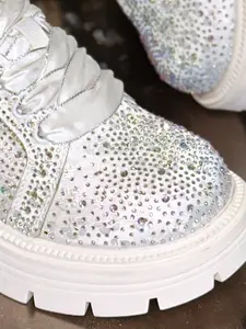 Women's Flat Casual Shoes with Crystal Decoration, Low Heel, Round Toe, PU Leather, All Seasons, Elegant Style, Less Than Ankle Height