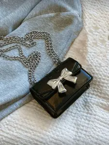 New Fashion Mini Square Bag, Bow Decoration, Flip Cover, Metal Dual Chain, Small Capacity Crossbody Bag for Women, Flap Shoulder Bag