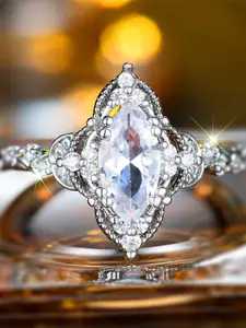 Beautiful Women White Zirconia Silver Gem Wedding Promise Love Commitment Wedding Jewelry Elegant Engagement Ring