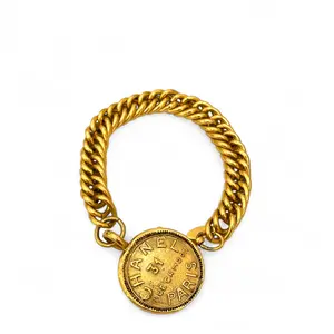 Pre-owned Chanel 31 Rue Cambon Round Bracelet Gold Plated (137sc)