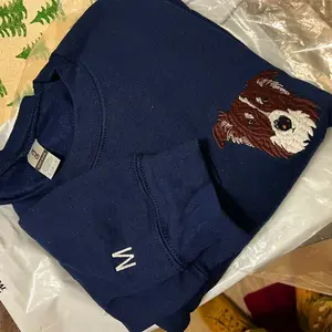 Custom Embroidered Portrait Using Pet Photo and Pet Name Sweatshirt Hoodies, Personalized Dog Pullover Dog Sweatshirt Dog Mom