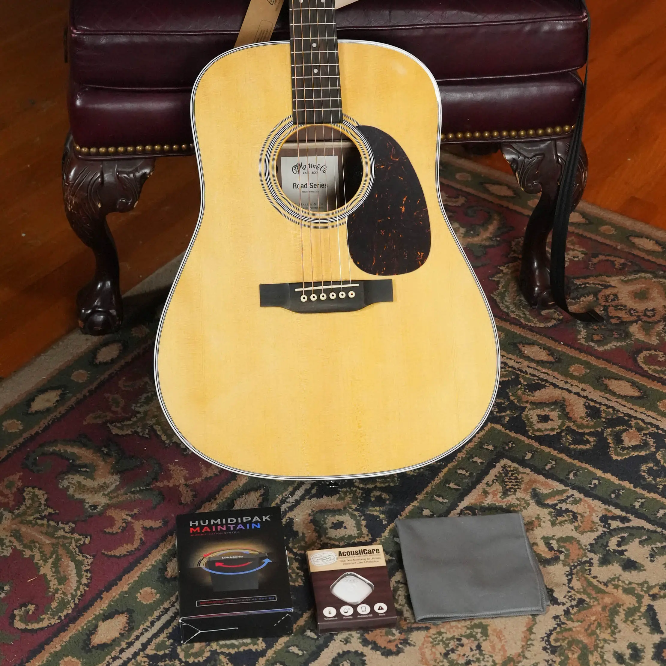 *New 2026 Model* Martin D-13E Retro Road Series Dreadnought Guitar w/Martin Electronics #1526