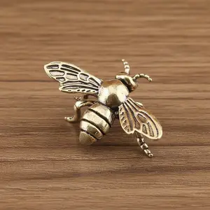 Brass Bee Metal Craft Ornament, Vintage Small Decor Statue, Desk Decoration, Unique Gift Idea, Metal Insect Art Piece