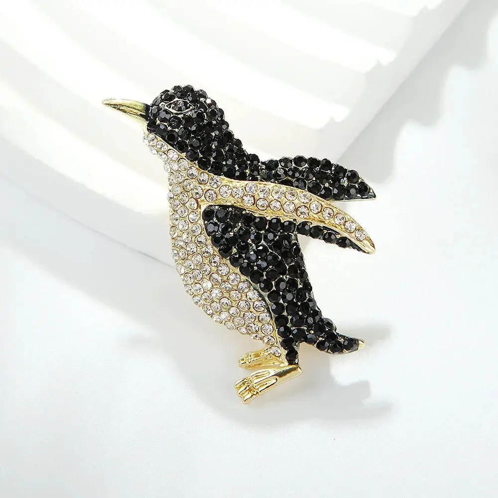 Penguin Brooch – High-End Animal Pin Accessory