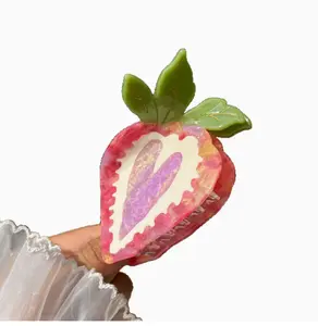 Strawberry Heart-Shaped Vinegar Hair Clip with Seashell Rhinestones - New Girly Fashion Accessory for Sweet Cute Looks